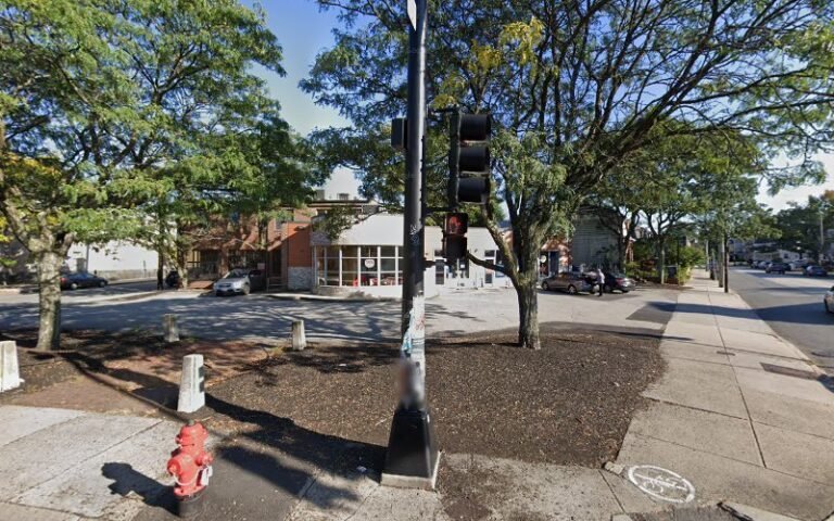 Falafel Place 4 in Somerville 41919 the shawarma place 768x480