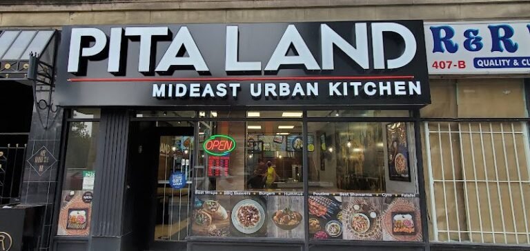 Shawarma Shops 3 in Toronto 43416 pita land shawarma 8211 bloor 1 768x364