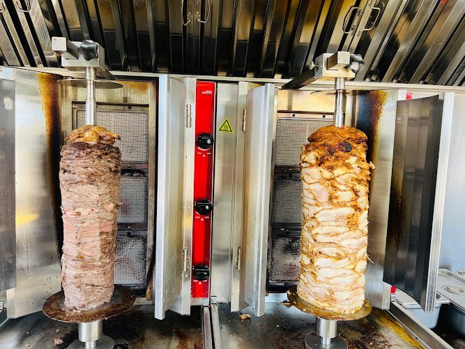 Syrian Kitchen Halal Food 5 in San Antonio 42158 shawarma alzaeem food truck